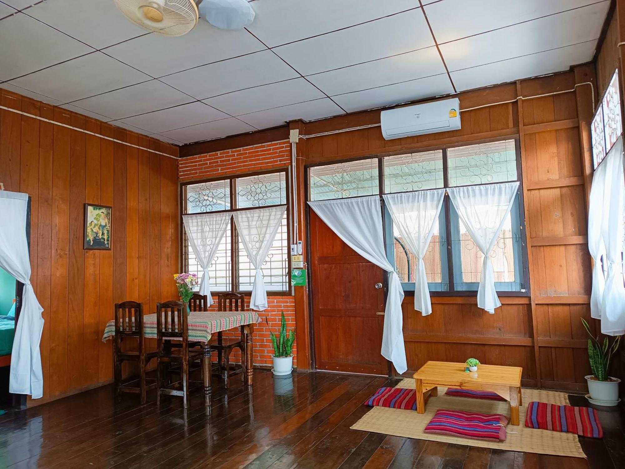 Pai Baan Homestay ปายบ้าน โฮมสเตย์ ถนนคนเดินปาย Εξωτερικό φωτογραφία