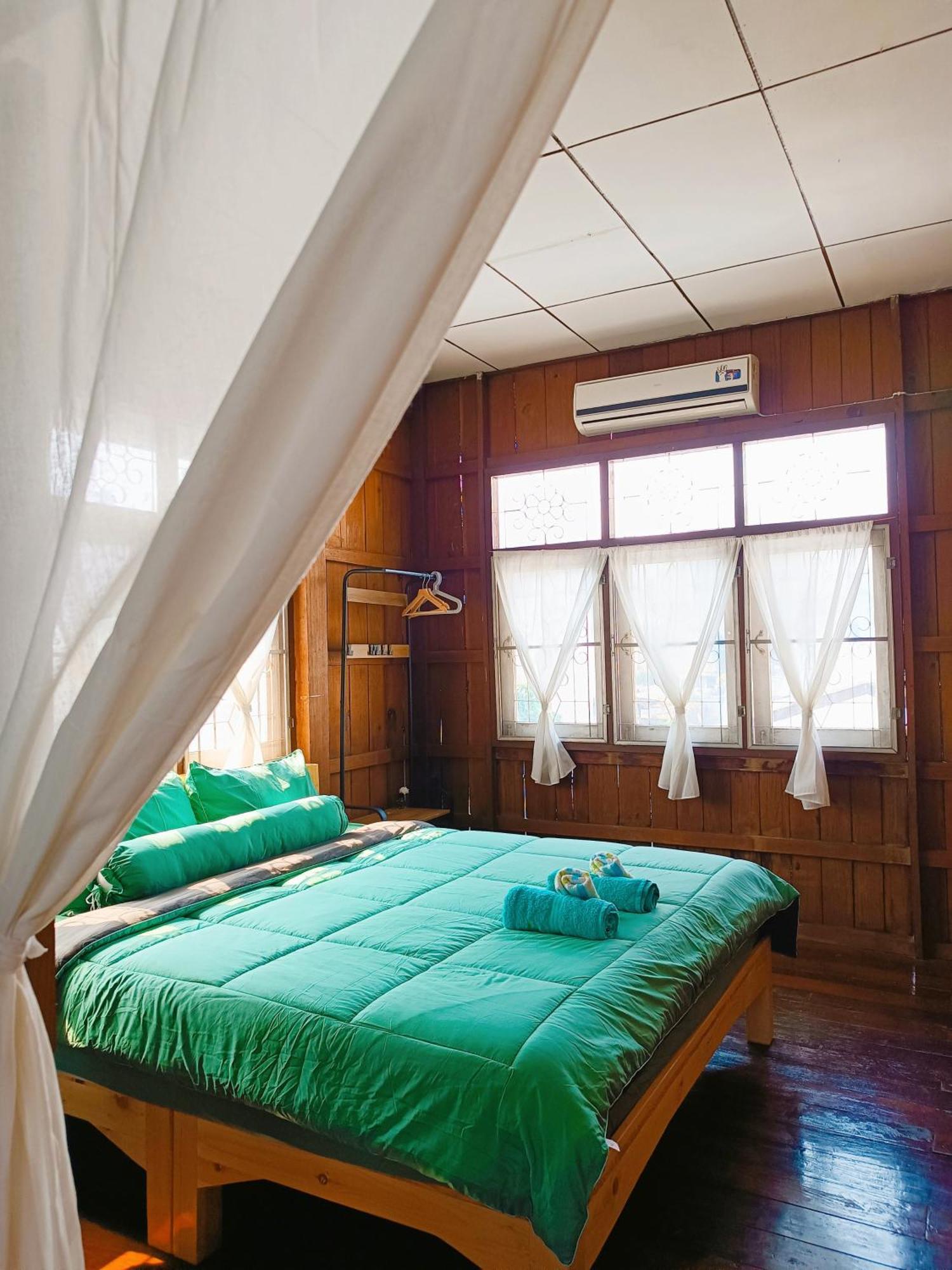 Pai Baan Homestay ปายบ้าน โฮมสเตย์ ถนนคนเดินปาย Εξωτερικό φωτογραφία