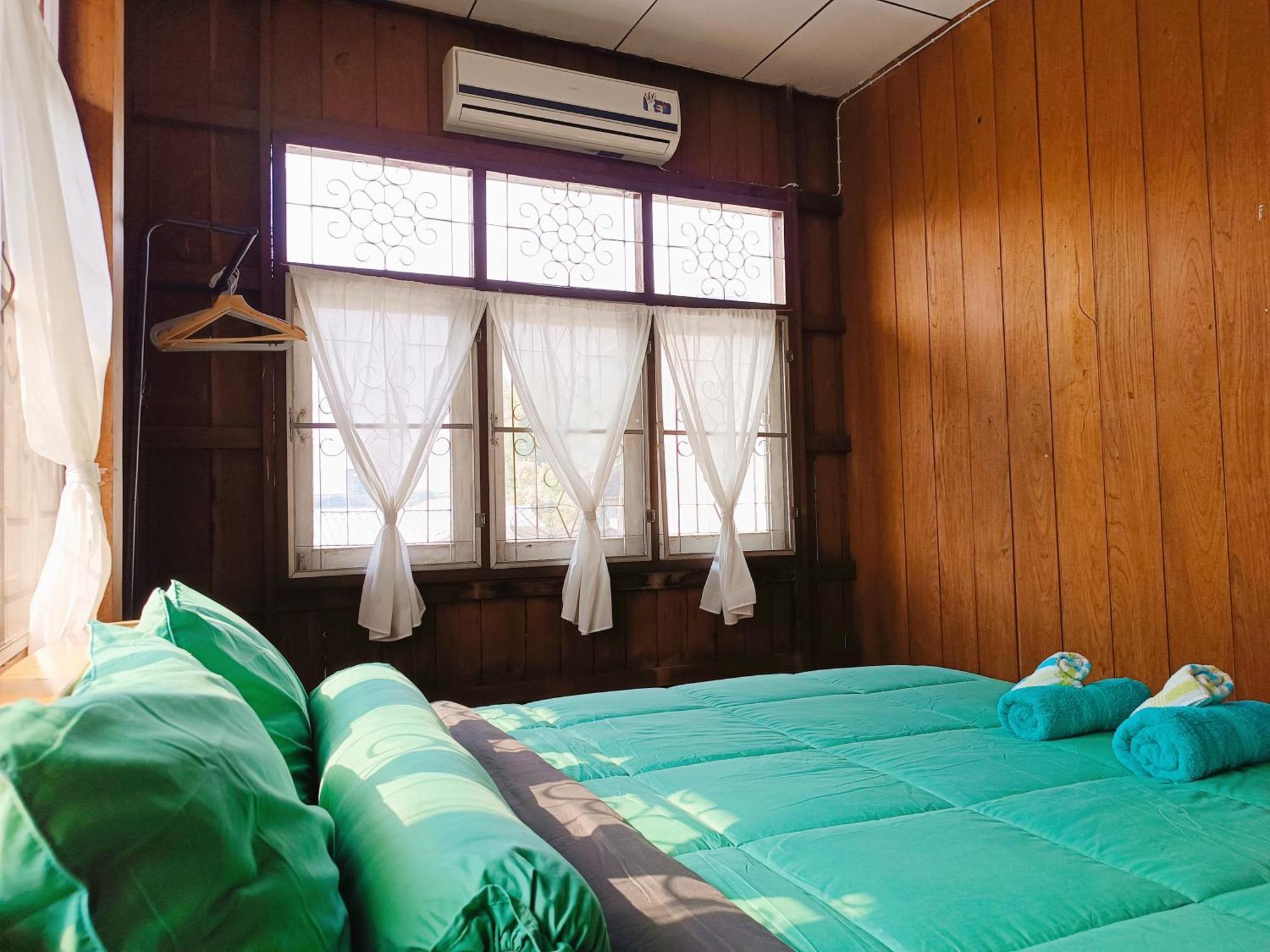 Pai Baan Homestay ปายบ้าน โฮมสเตย์ ถนนคนเดินปาย Εξωτερικό φωτογραφία