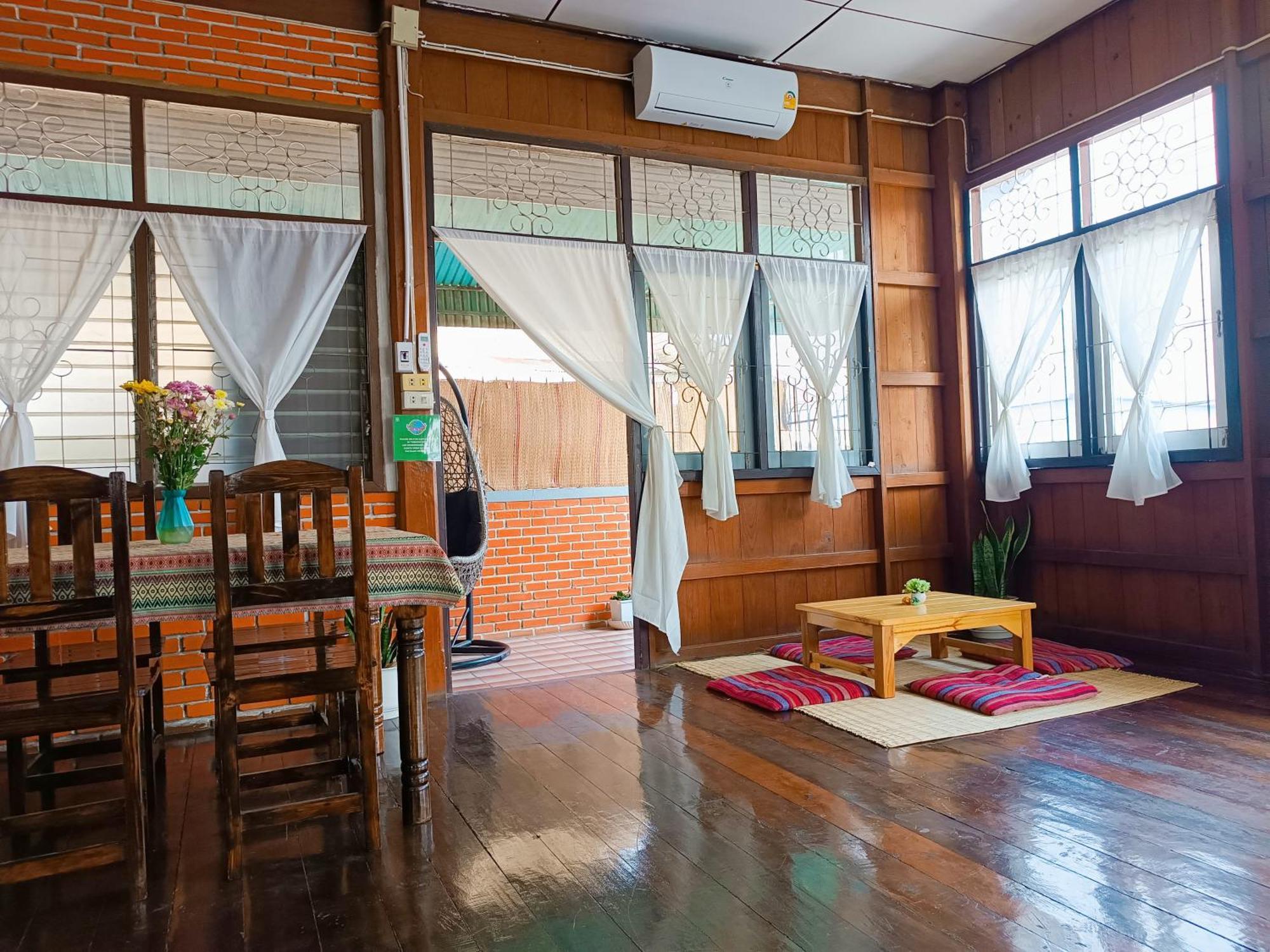 Pai Baan Homestay ปายบ้าน โฮมสเตย์ ถนนคนเดินปาย Εξωτερικό φωτογραφία